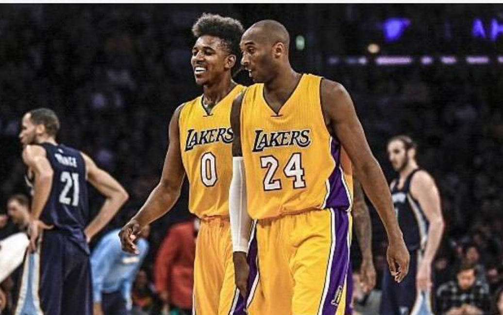 赫塔费vs埃尔切：马约拉尔、戴维-索里亚首发，安德烈-席尔瓦、伊尼亚基-佩尼亚出战（赫塔费迎战埃尔切：马约拉尔、戴维-索里亚先发，安德烈-席尔瓦、伊尼亚基-佩尼亚披挂上阵）