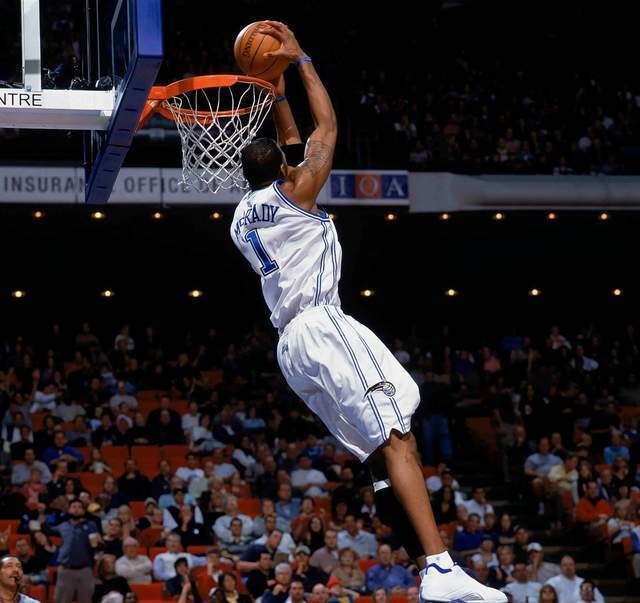 皇马客战巴列卡诺大名单：姆巴佩领衔，米利唐、阿拉巴在列（皇马客场挑战巴列卡诺名单出炉：姆巴佩领衔，米利唐、阿拉巴入选）