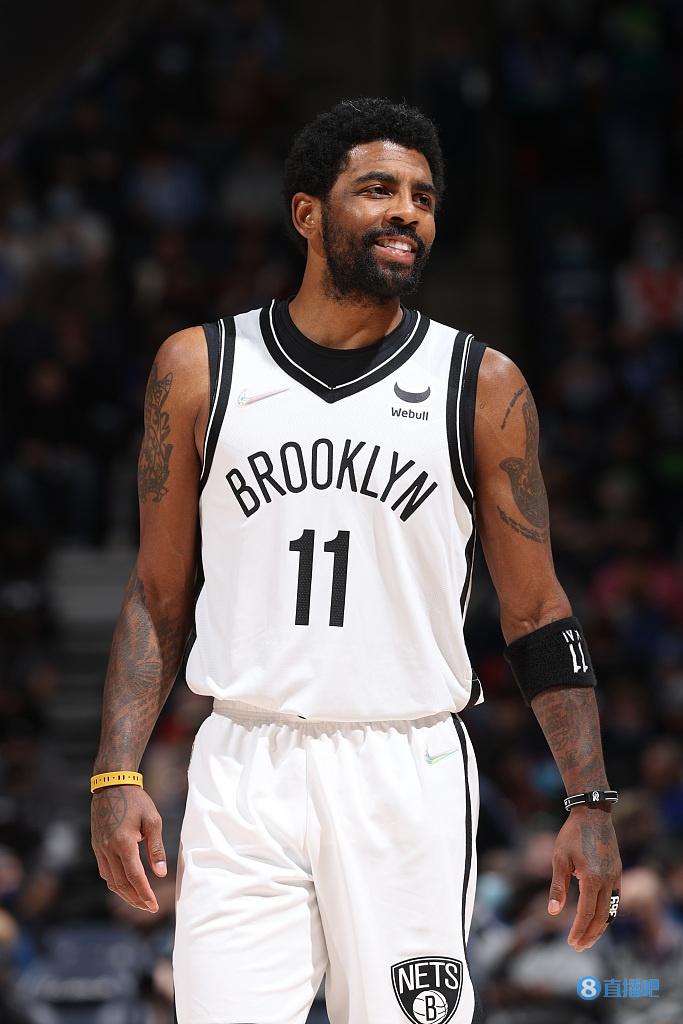 冯伯元忆与海牛球迷冲突：那场打封闭上的；有球迷骂得挺过分（冯伯元回忆与海牛球迷冲突：那场带伤封闭出战，部分球迷辱骂越界）