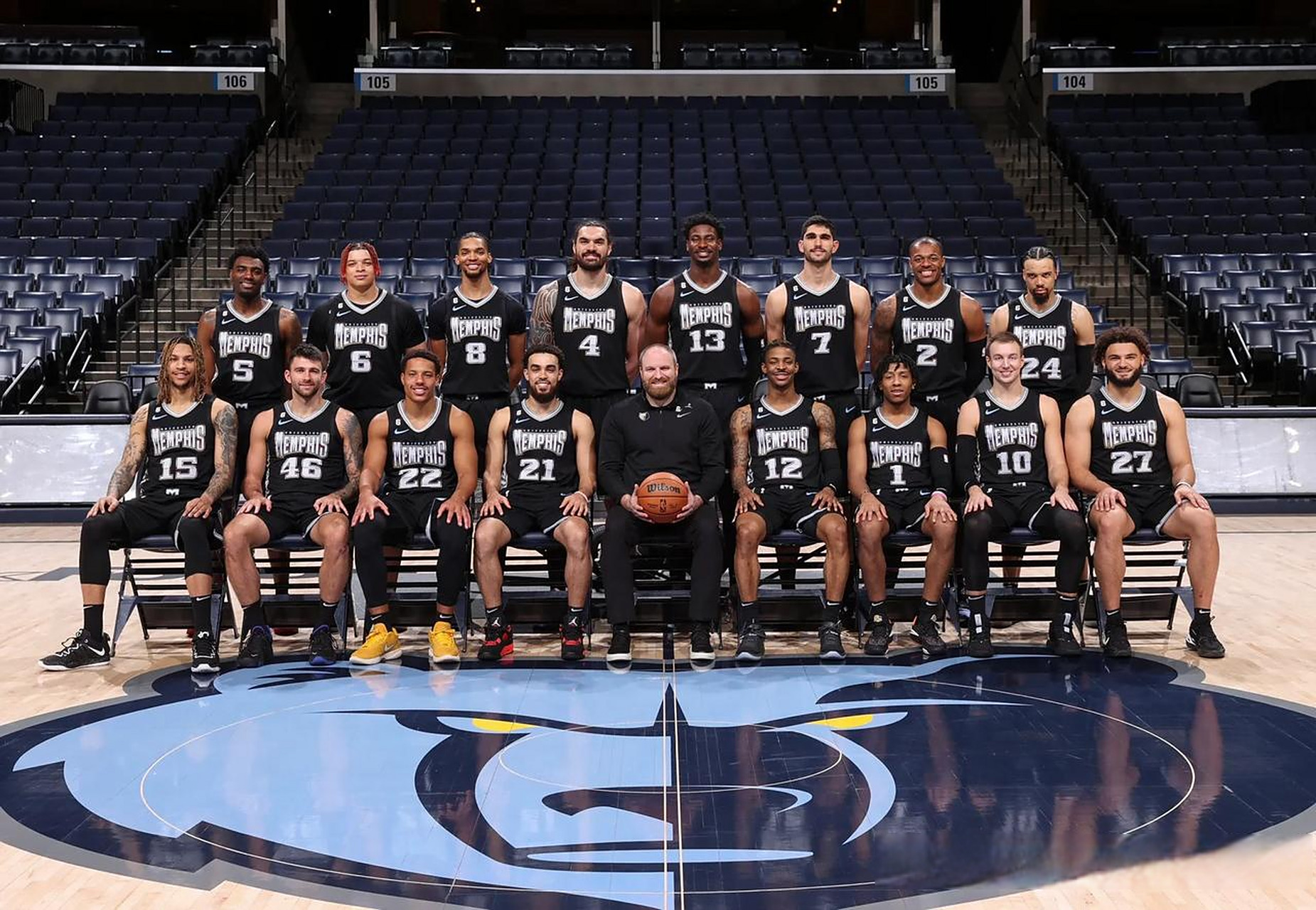 格纳布里：比朔夫传了个好球；大巴黎和拜仁过去总是势均力敌（格纳布里：比朔夫妙传到位；大巴黎与拜仁以往交锋难分伯仲）